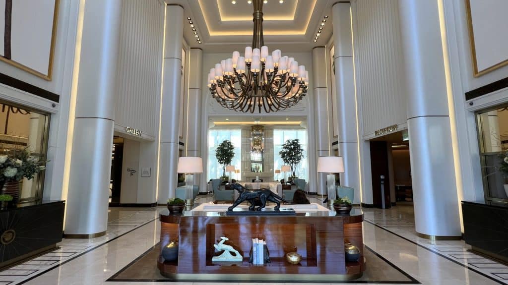 Waldorf Astoria Beverly Hills Lobby 3 4 1