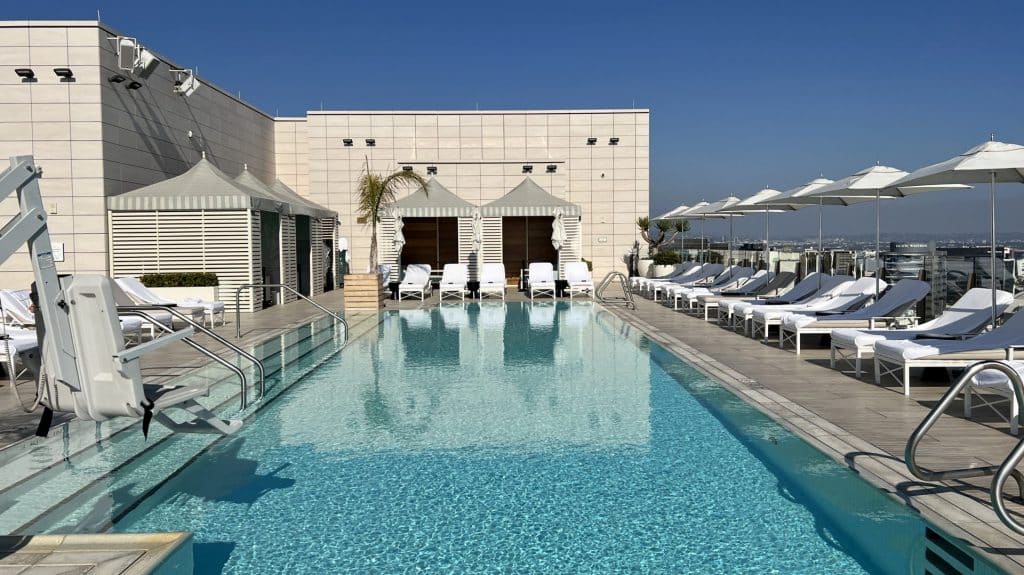 Waldorf Astoria Beverly Hills Rooftop Pool 6