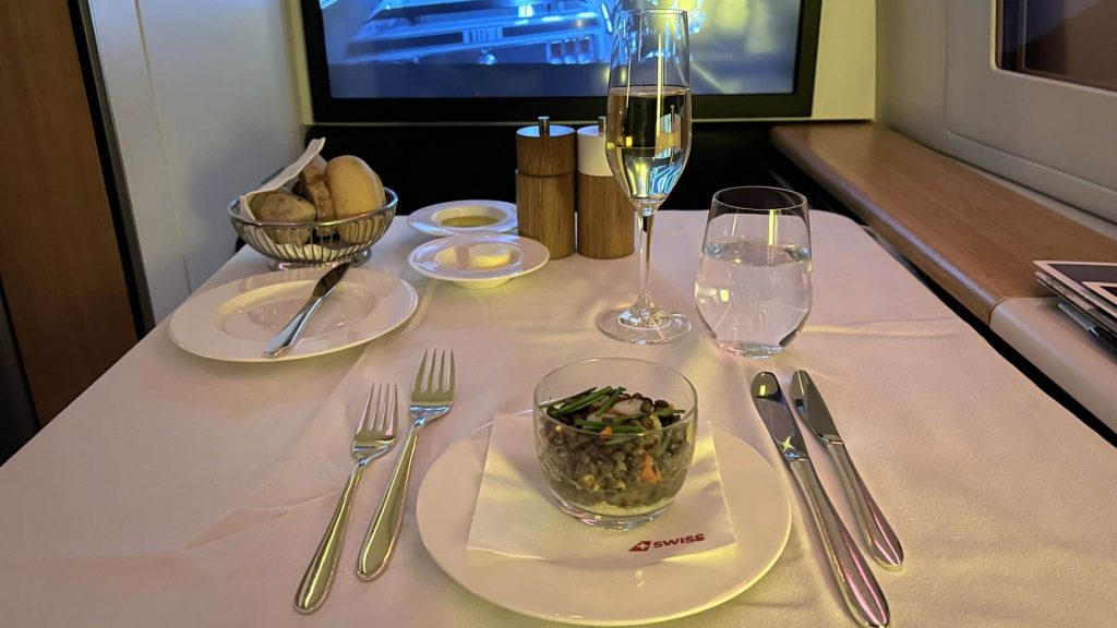Swiss First Class Boeing 777 Abendessen Vorspeise 2