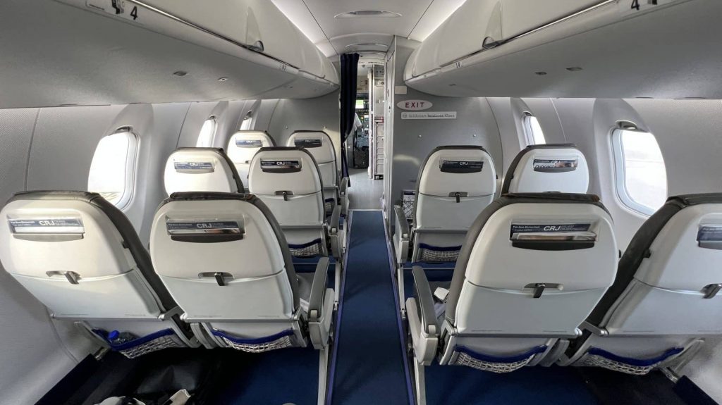 Lufthansa Cityline Business Class CRJ 900 Kabine 6