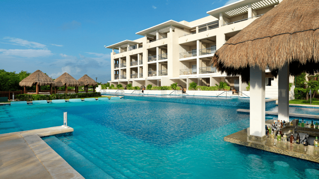 Pool eines Paradisus Resorts