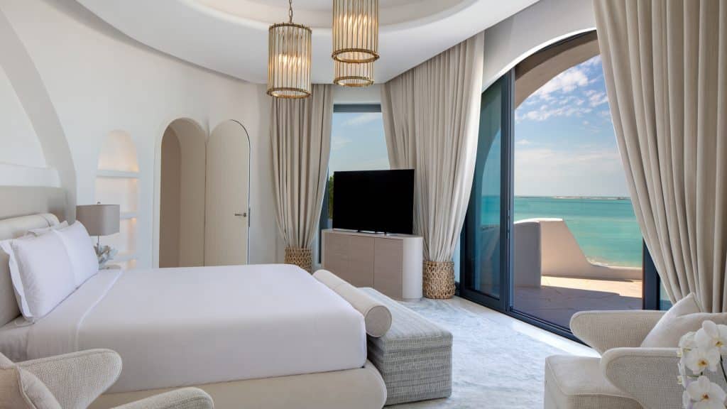 Anantara Santorini Abu Dhabi Royal Suite