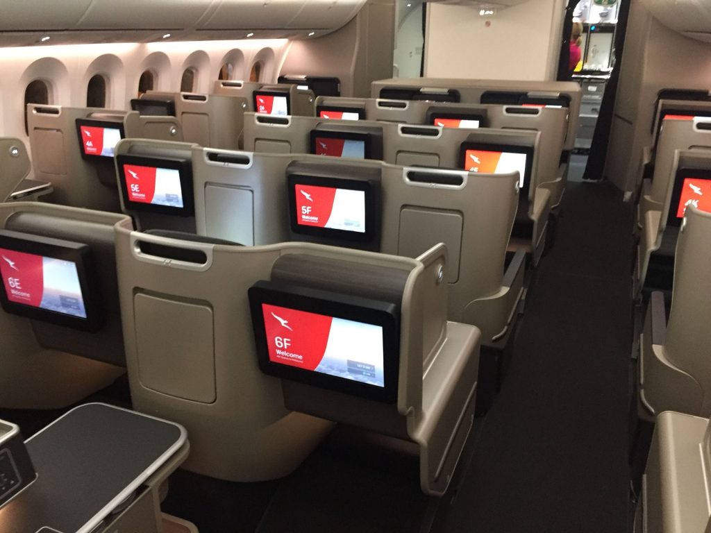 Qantas Boeing 787-9 Business Class 