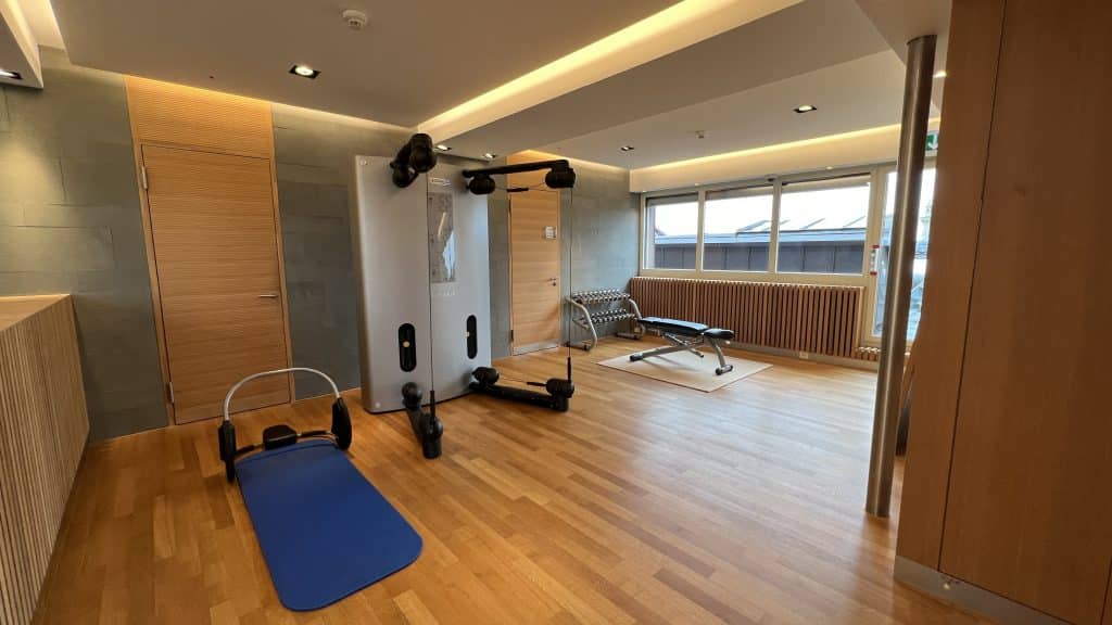 Bellevue Palace Bern Fitnessraum Yogamatte