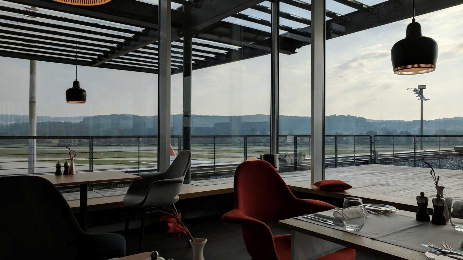 Swiss First Class Lounge Zürich E Restaurant Aussicht