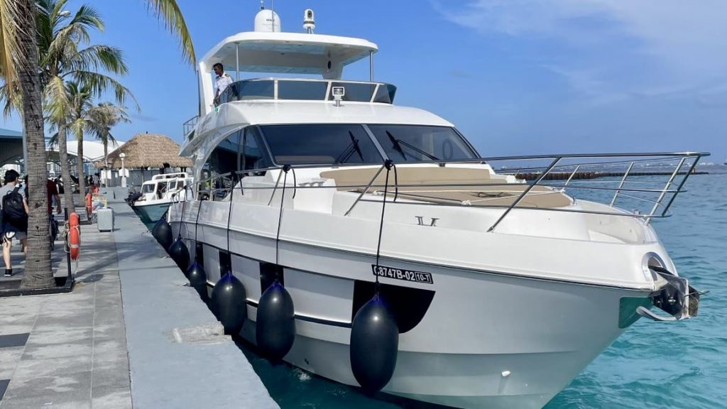 The Ritz Carlton Maledives Fari Island Yacht
