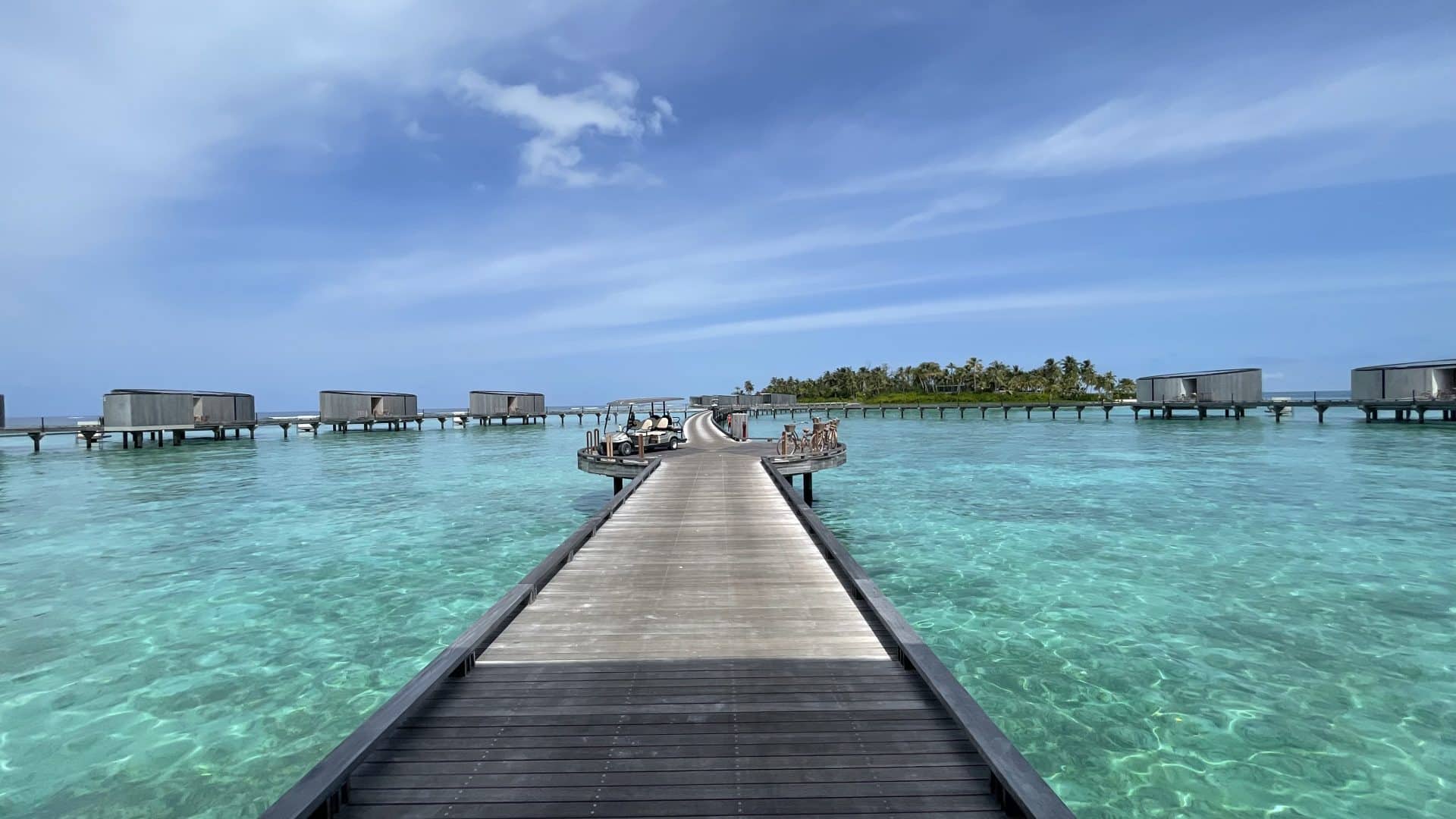 The Ritz Carlton Maledives Fari Island Zufahrt Over Water Villa