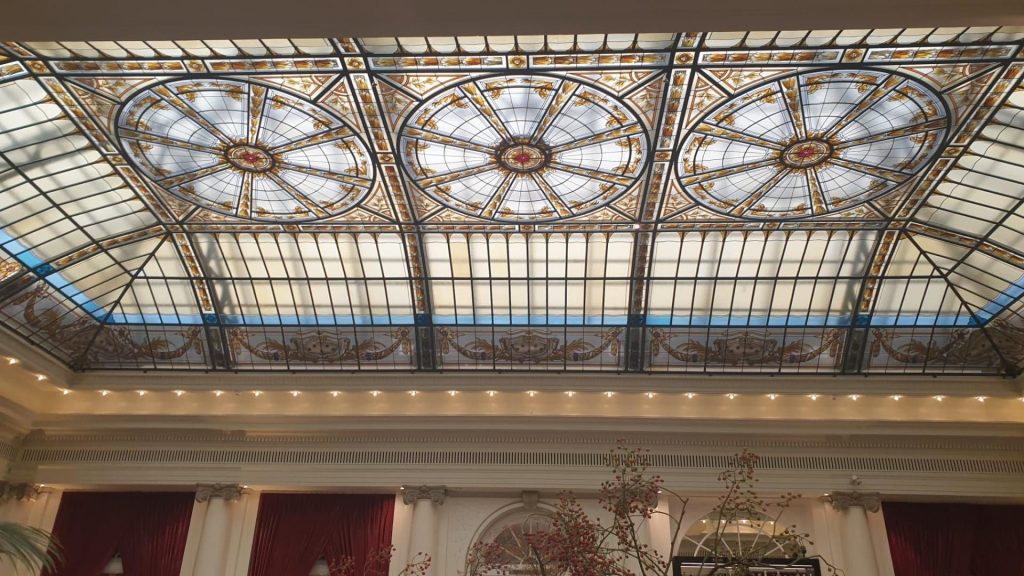 Bellevue Palace Bern Glas Lobby