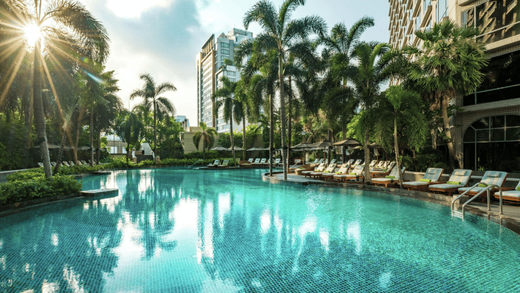 Conrad Bangkok Pool