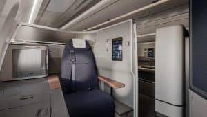 Lufthansa Allegris Business Class Business Suite Aussen Kleiner