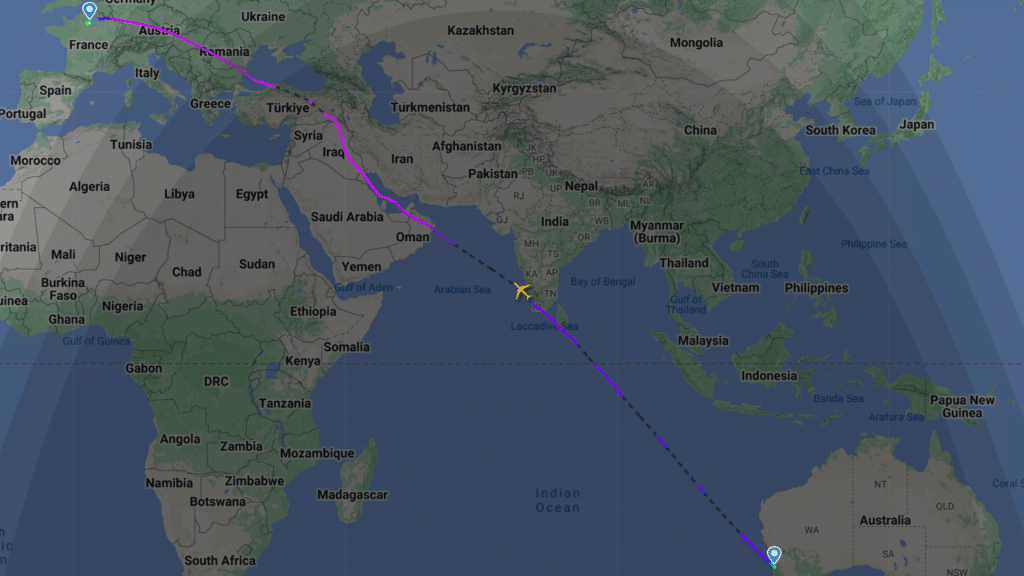 Qantas Perth Paris QF33