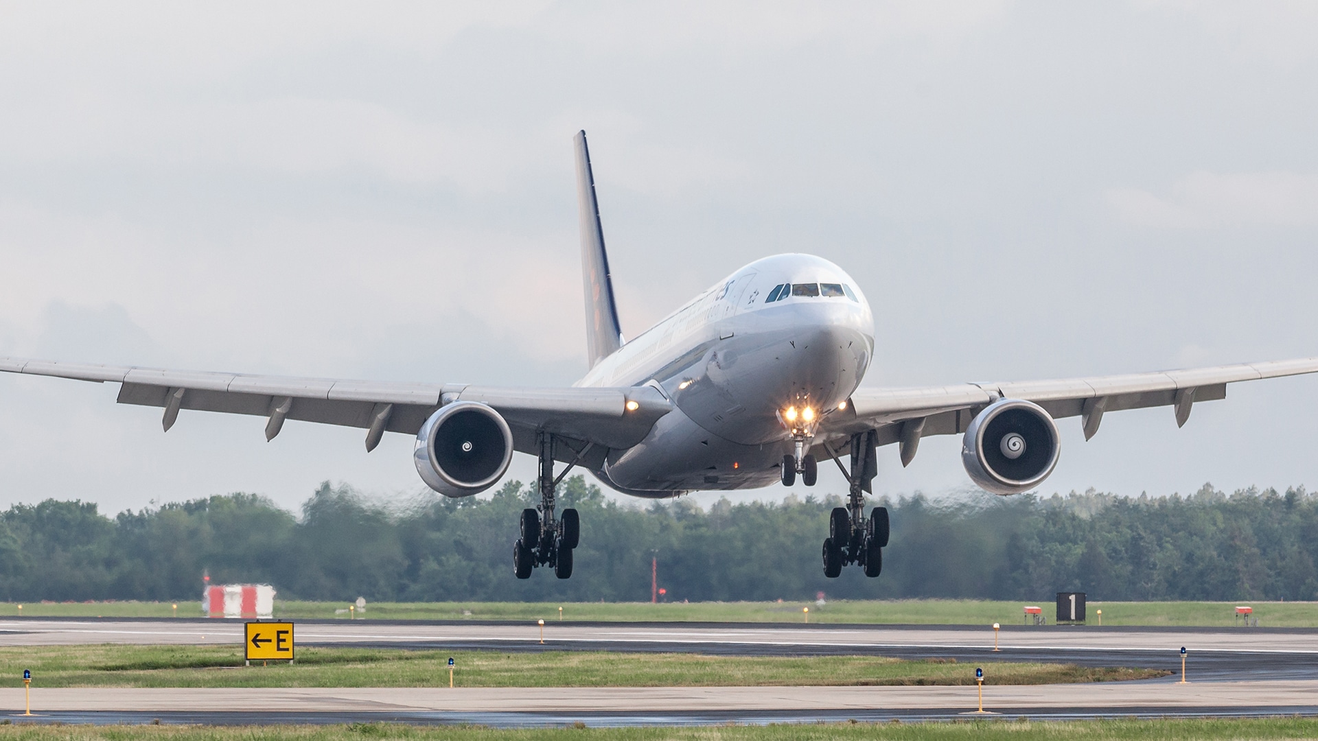 Brussels Airlines A330 03