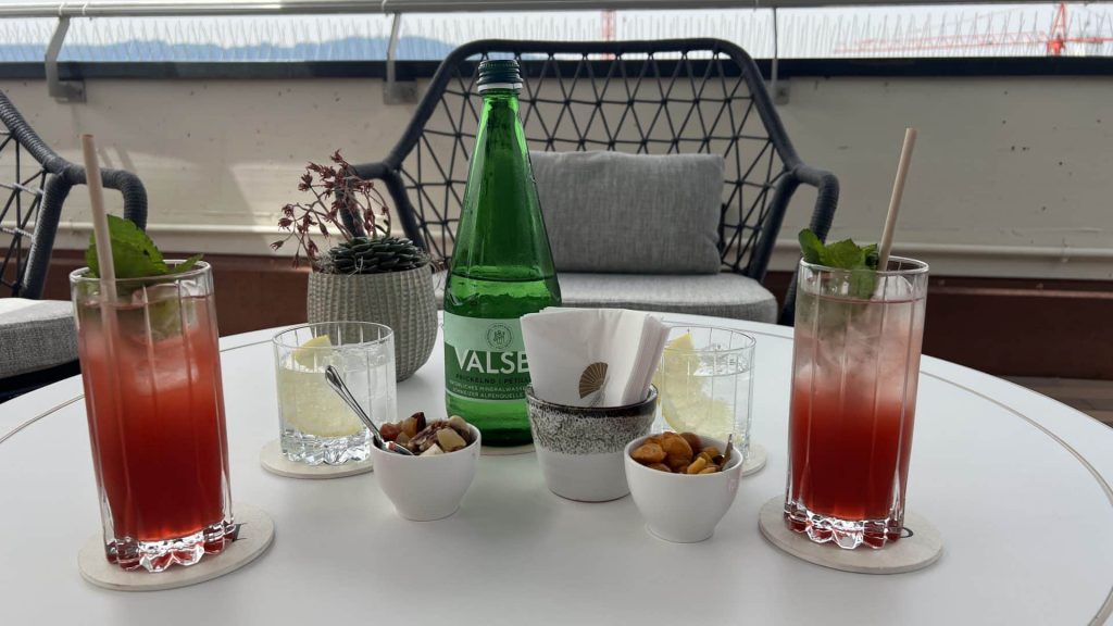 Mandarin Oriental Savoy Zuerich Drinks Terrasse 