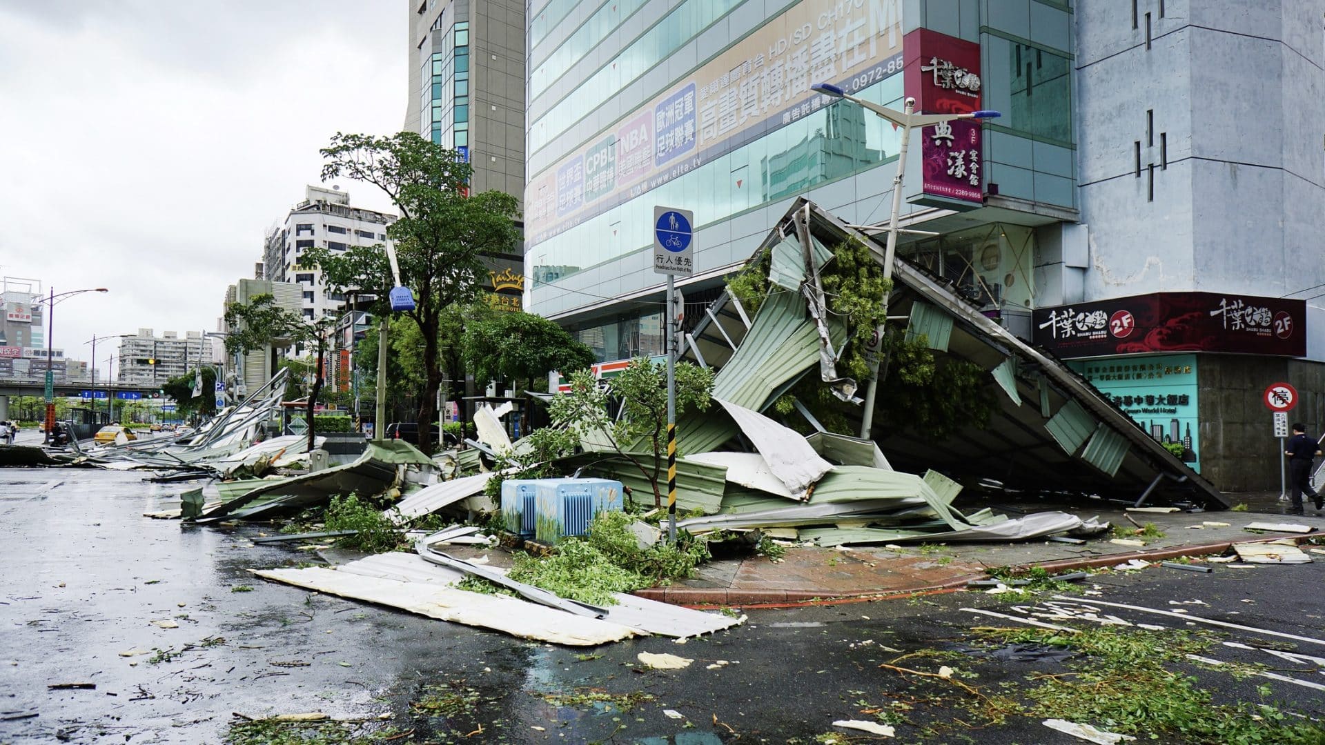 Taipei/ Taiwan: Taipei City Center Suffered From Typhoon Damage.