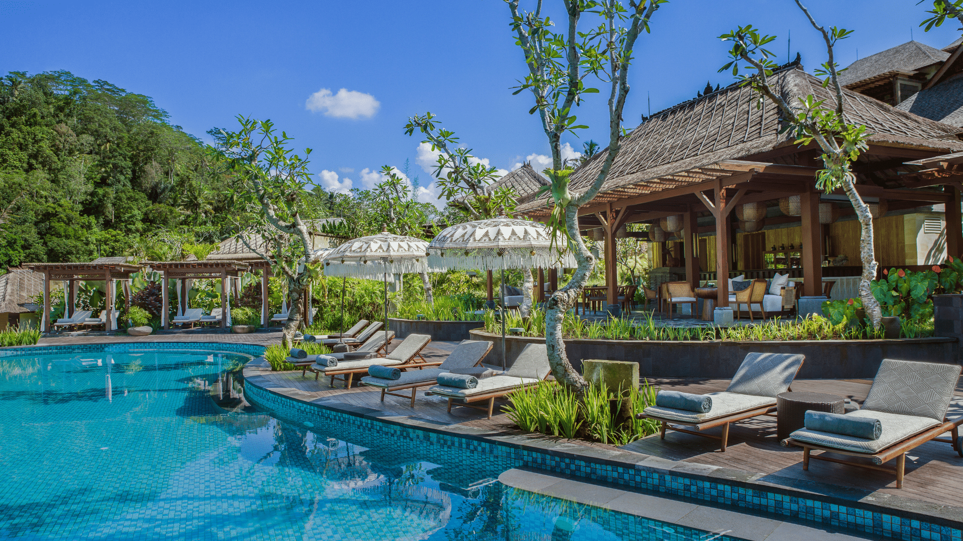 Mandapa Ritz Carlton Reserve Bali Pool Bar