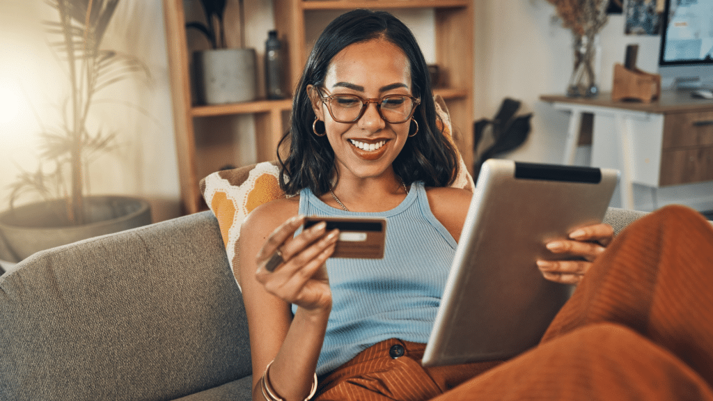 Online Shopping mit Kreditkarte