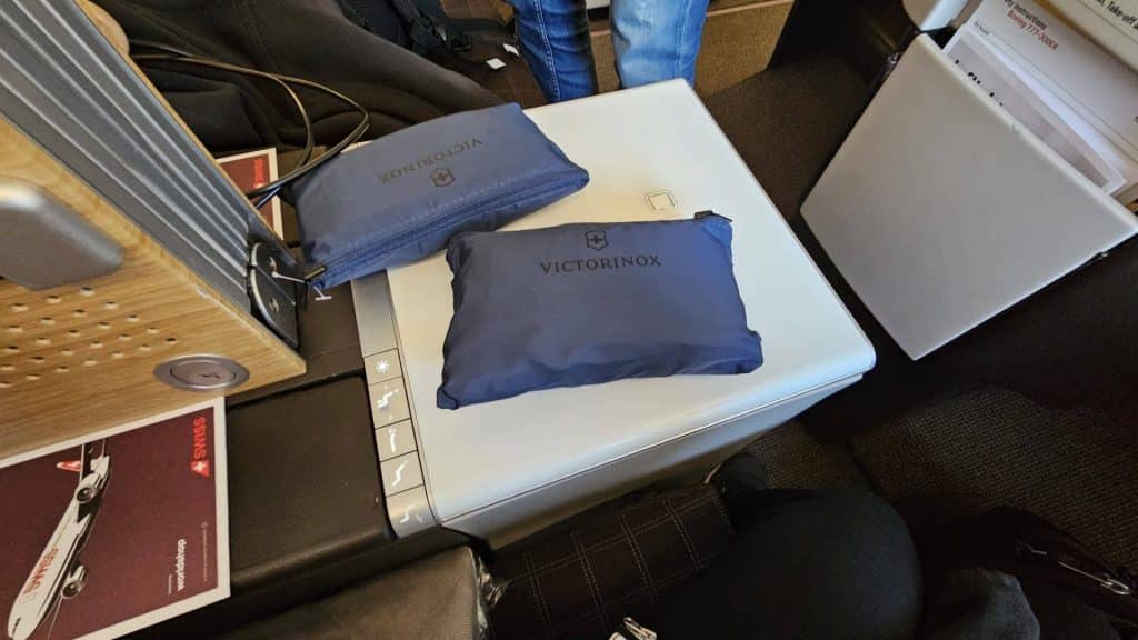 Swiss Boeing 777 300 Business Class Amenity Kit