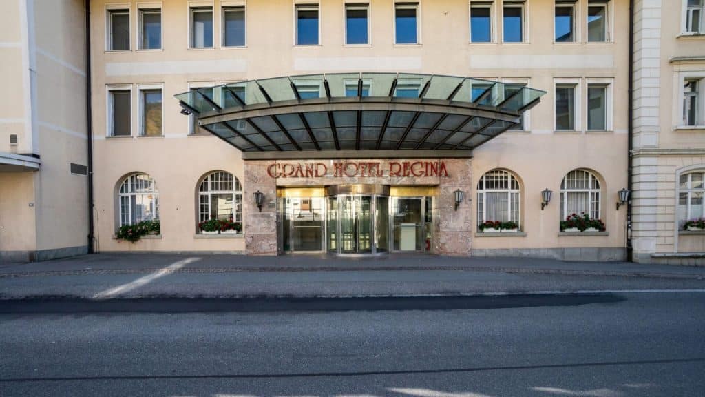 Grand Hotel Regina Eingang