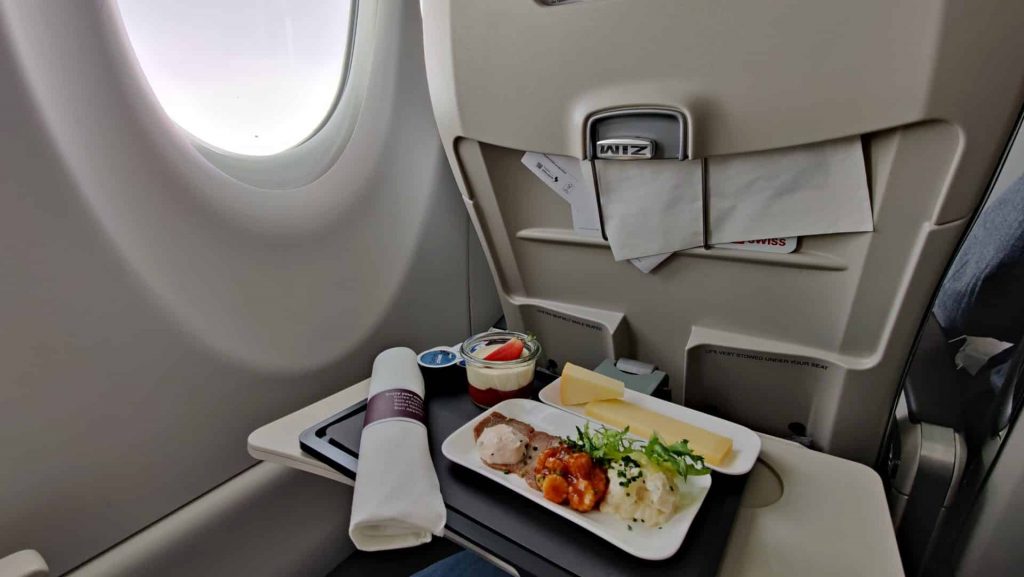 Swiss Business Class Kurz Und Mittelstrecke Tisch
