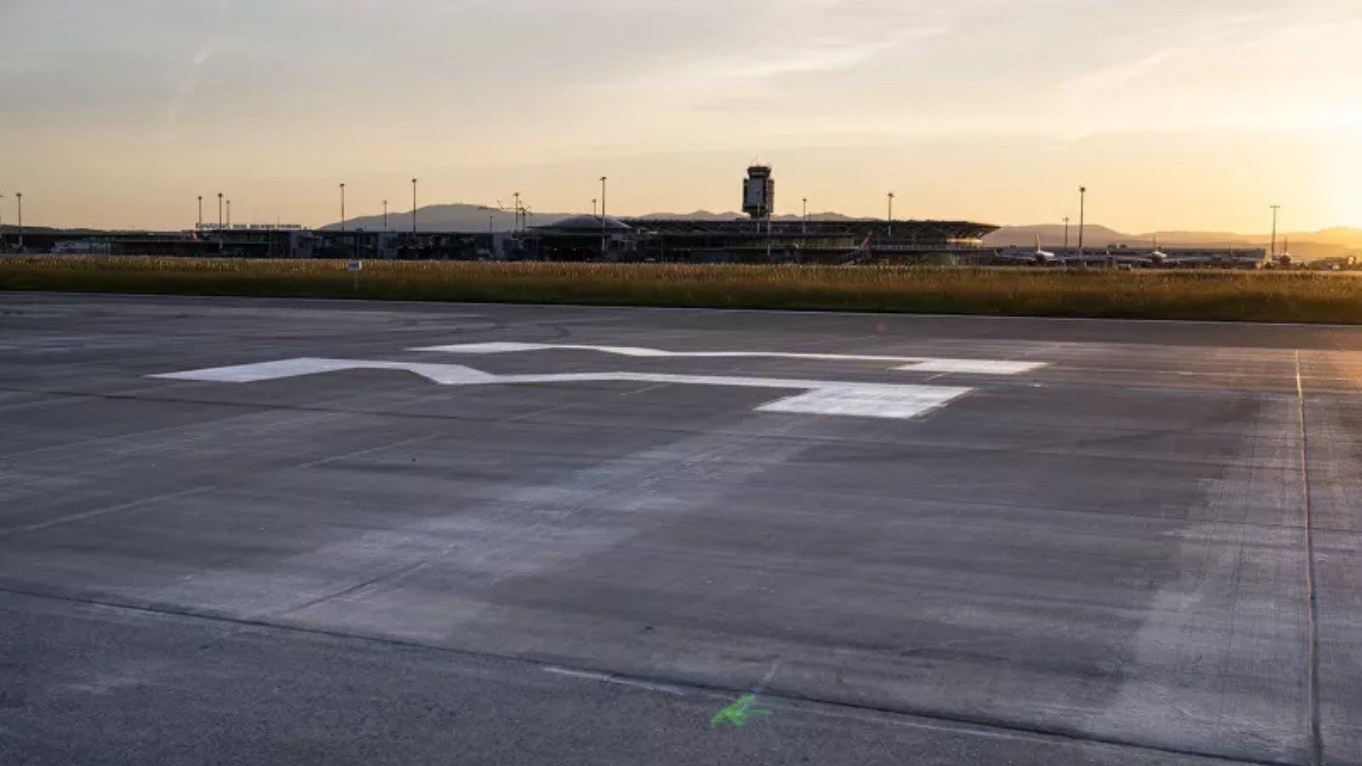 EuroAirport Piste33 Sanierung