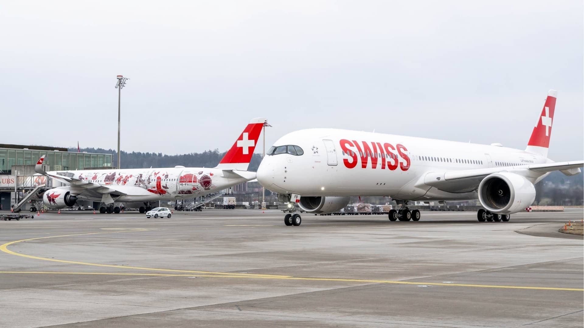 Swiss Airbus A350 am Flughafen Zuerich